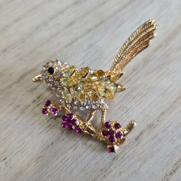 🐢 Super Cute Little Canary Brooch! - Picture 3 of 7